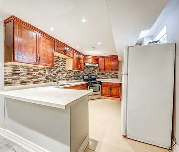 For Lease - 43 Condarcuri Crescent, Markham, Ontario - Photo 5