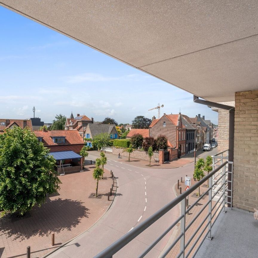 Lichtrijk appartement met gunstig EPC in het centrum van Maldegem - Photo 1