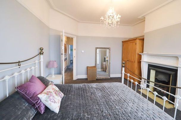 1 bedroom in a house share to rent - Photo 1