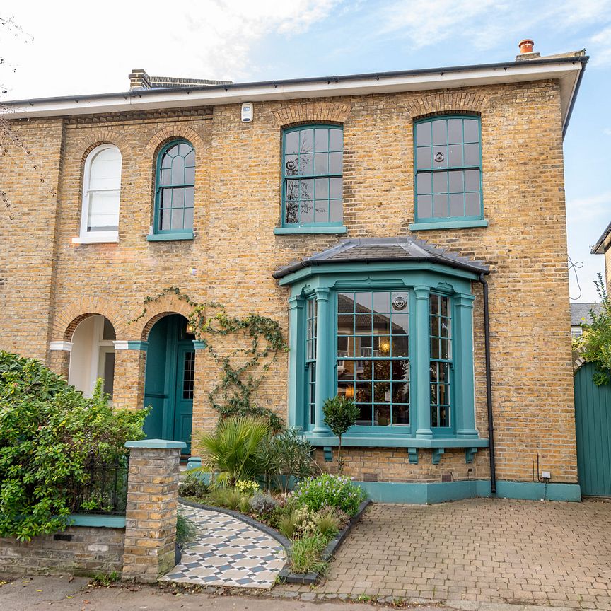 Queens Road , E17 8PL - Photo 1
