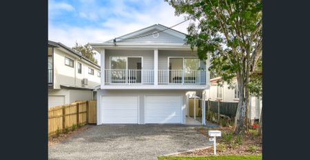 MODERN, FULLY FURNISHED, STUDIO APARTMENT - Photo 5