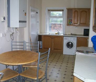 33 Whity Road - 4 bed Student House - Photo 2