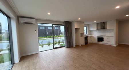 Perfectly Positioned - Photo 2