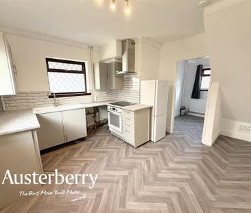 3 bedroom semi-detached house to rent - Photo 5