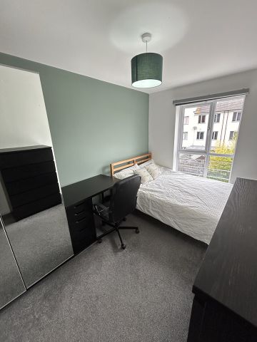 6 Bed Terraced House, Great Copsie Way, BS16 - Photo 3