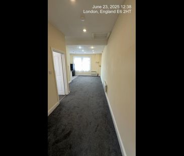 1 Bed Flat, High Street North, E6 - Photo 2