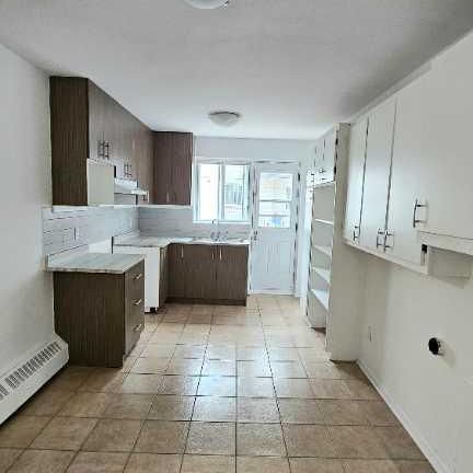 Lumineux, Vue sur le Golf, Tranquil & Chauffé 4 1/2 - Photo 1