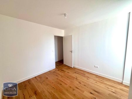 Location Appartement 3 pièces 70m² POITIERS 86000 - Photo 4