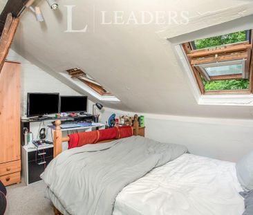 1 bedroom in a house share to rent - Photo 4