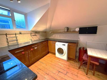 2 bedroom flat to rent - Photo 4