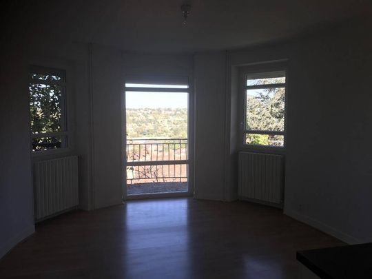 Location appartement t2 37 m² à Villefranche-de-Rouergue (12200) - Photo 1