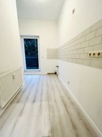 schicke 2,5-Zimmer-Wohnung mit Balkon in Böhlen / Großdeuben - Photo 5