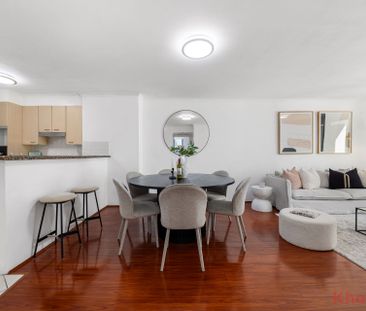 North-Facing Pyrmont Retreat with Ducted A/C and Resort-Style Ameni... - Photo 3