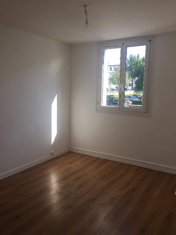 Location Appartement 4 pièces 68m² BREST 29200 - Photo 3