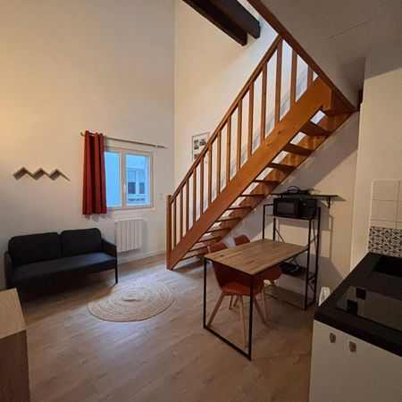 Location Appartement 2 pièces 23m² - Photo 3