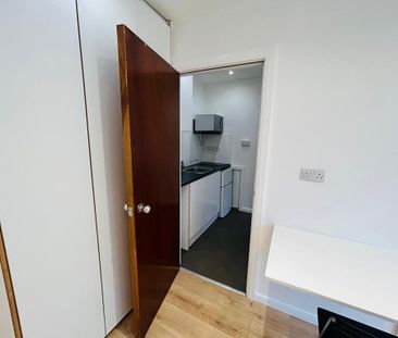Studio to rent - Photo 6