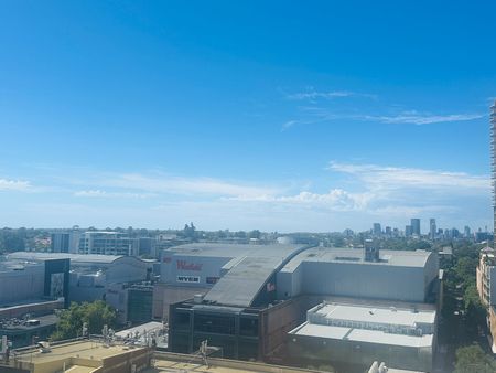 Contemporary sky home with phenomenal panoramic views - Photo 5