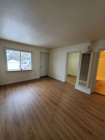 For Lease - 279 Pasadena Drive Unit# Unit B, Georgina, Ontario - Photo 5
