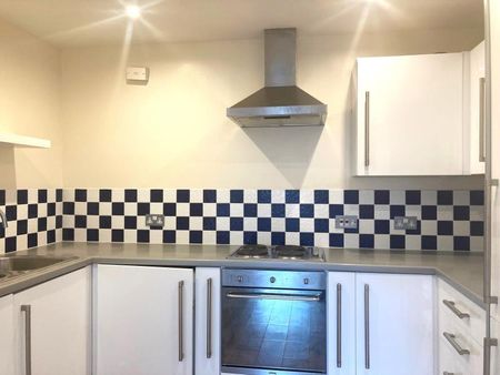 2 bedroom flat to rent - Photo 5