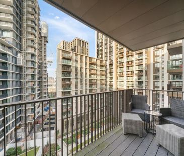 Lincoln Apartments, Fountain Park Way, London W12 - Photo 2