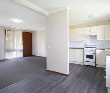 Spacious three bedroom home in Springdale Heights!! - Photo 3