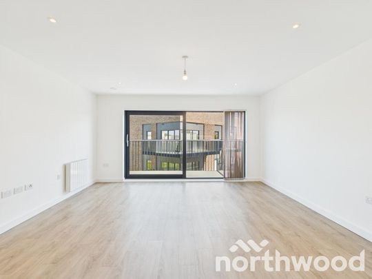 2 bedroom flat to rent - Photo 1