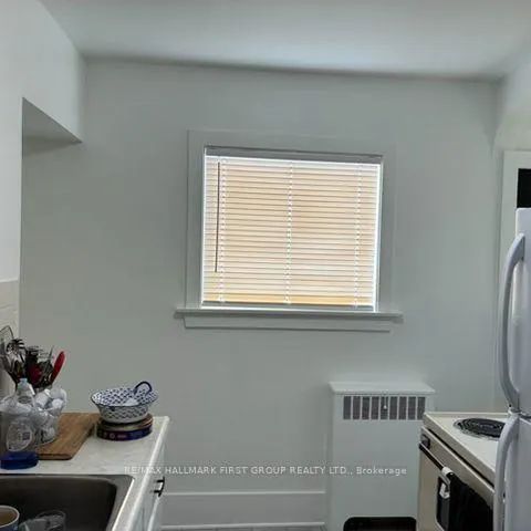 801 RITSON ROAD S - Photo 1