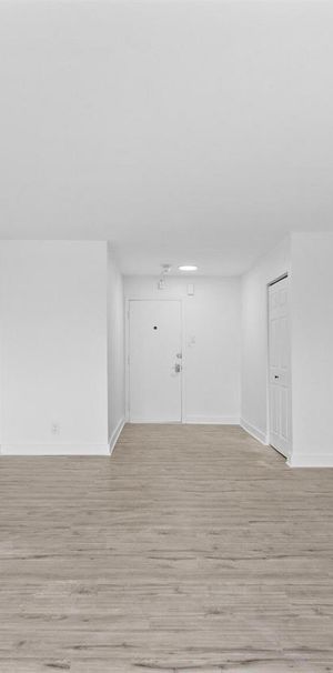 3-1/2 - 6351 Boulevard Joseph-Renaud, Anjou - Photo 1