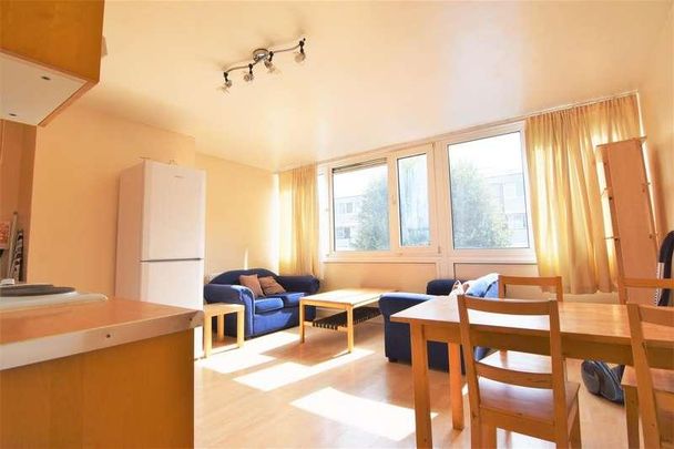 Hersham Close, London - Availableh August, SW15 - Photo 1