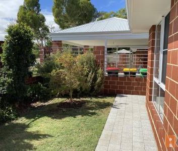 Quiet Location - Dual Key Property - Photo 1