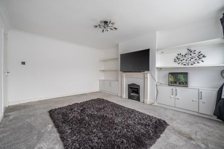 2 bedroom maisonette to rent - Photo 2