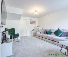 3 BEDROOM House - Semi-Detached - Photo 1