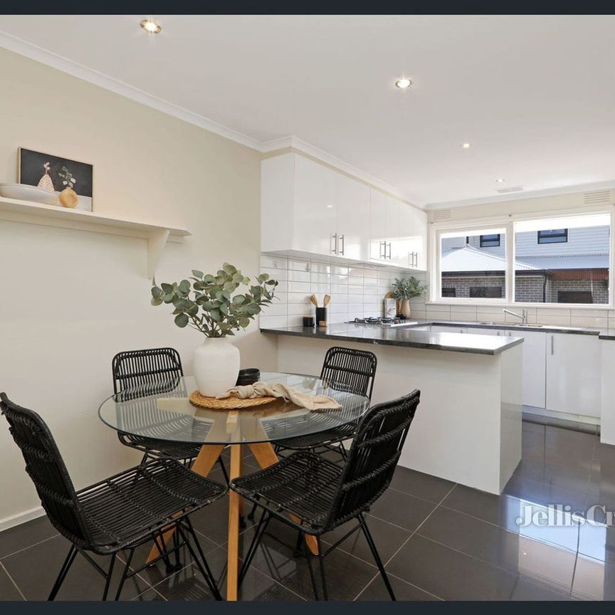 4/23 McCubbin Street, Burwood - Photo 1
