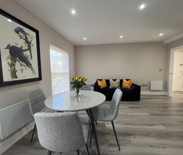 1 Bed Flat, Broad Street, RG1 - Photo 3