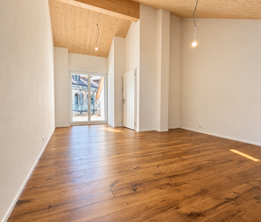 Exklusive 4.5-Zimmer-Maisonettewohnung mit Terrasse - Photo 1