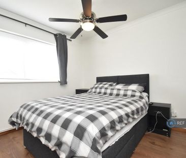 1 bedroom semi-detached house to rent - Photo 3