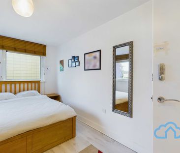 RM1 Basin Approach | Newham | London | E16 2FE - Photo 2