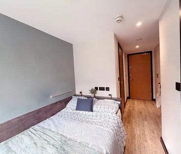 2 Bed Apartment - Photo 5