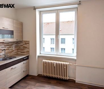 Pronájem bytu 2+1 58 m² - Photo 1