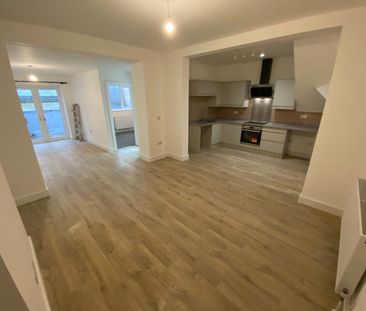 2 Bed Flat, Kinsale Road, BS14 - Photo 1