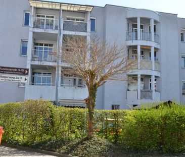 3-Zimmer Wohnung mit Loggia und Tiefgaragenabstellplatz im 1. Stock... - Photo 2