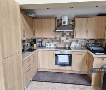 1 bedroom semi-detached house to rent - Photo 6