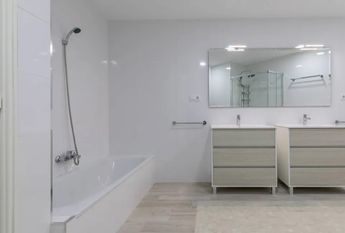 Calle Periodista Azzati, Valencia, Valencian Community 46002