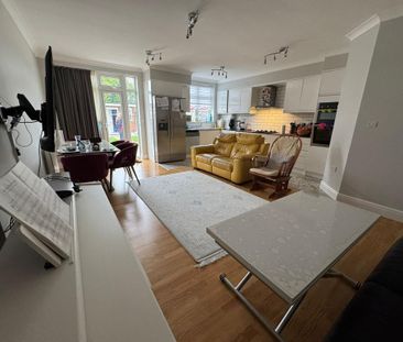 3 bedroom terraced house to rent - Photo 2