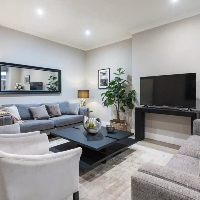 Fitzjohns Avenue, London, NW3 6PH - Photo 1