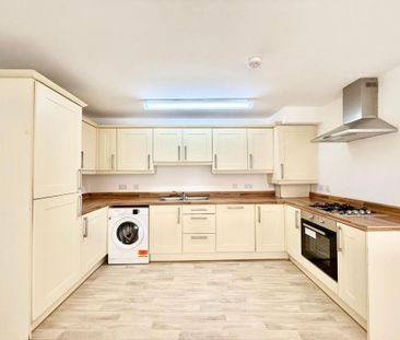 2 bedroom flat to rent - Photo 3