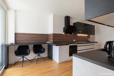 EXQUISITE VOLL MÖBLIERTE 4 ZIMMERWOHNUNG IM HERZEN VON PENZING - - Photo 3