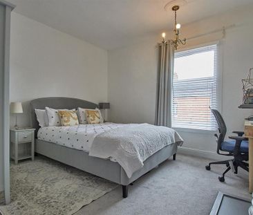 3 bedroom terraced house to rent - Photo 6