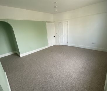 Gloucester Road - Photo 2