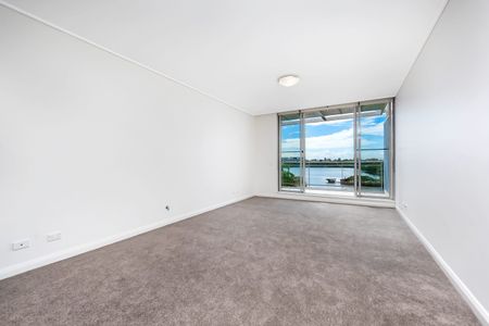 680/4 The Crescent, 2127, Wentworth Point Nsw - Photo 2